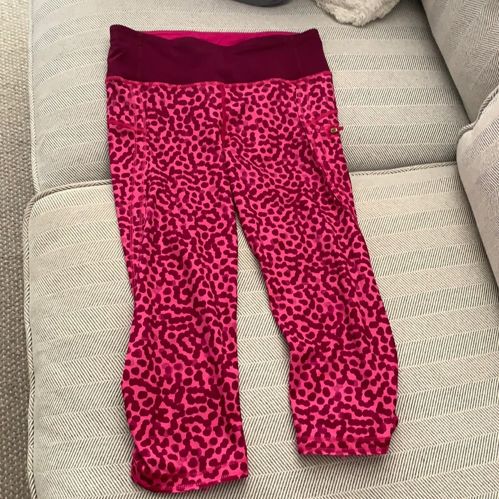 Lululemon 4 cropped leggings